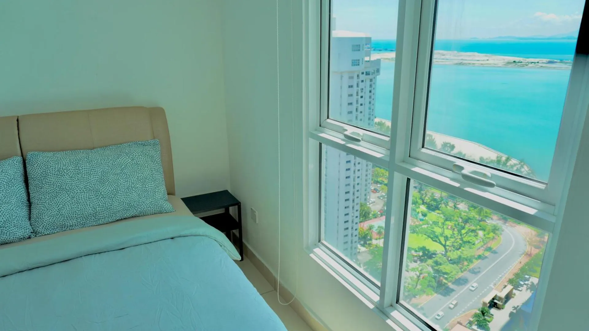 Gurney Drive Mansion One Serviced Apartment George Town
