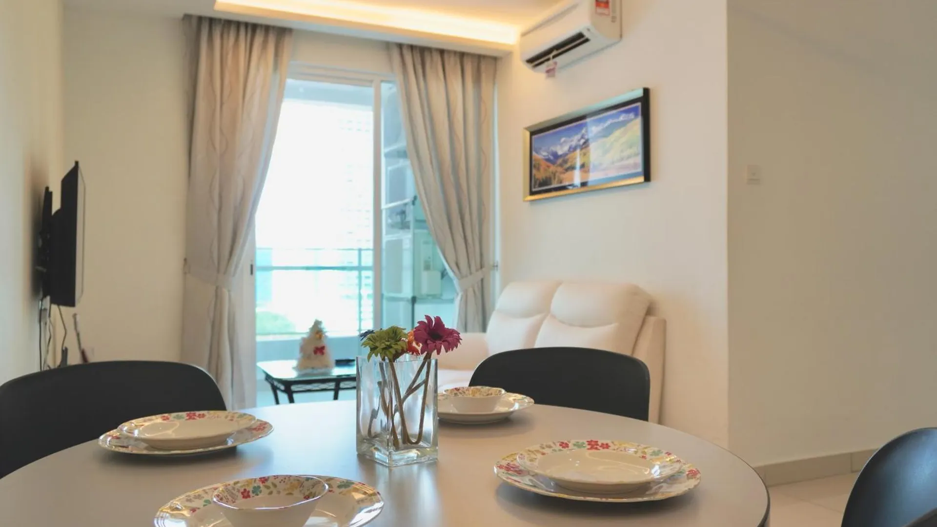 Gurney Drive Mansion One Serviced Apartment George Town